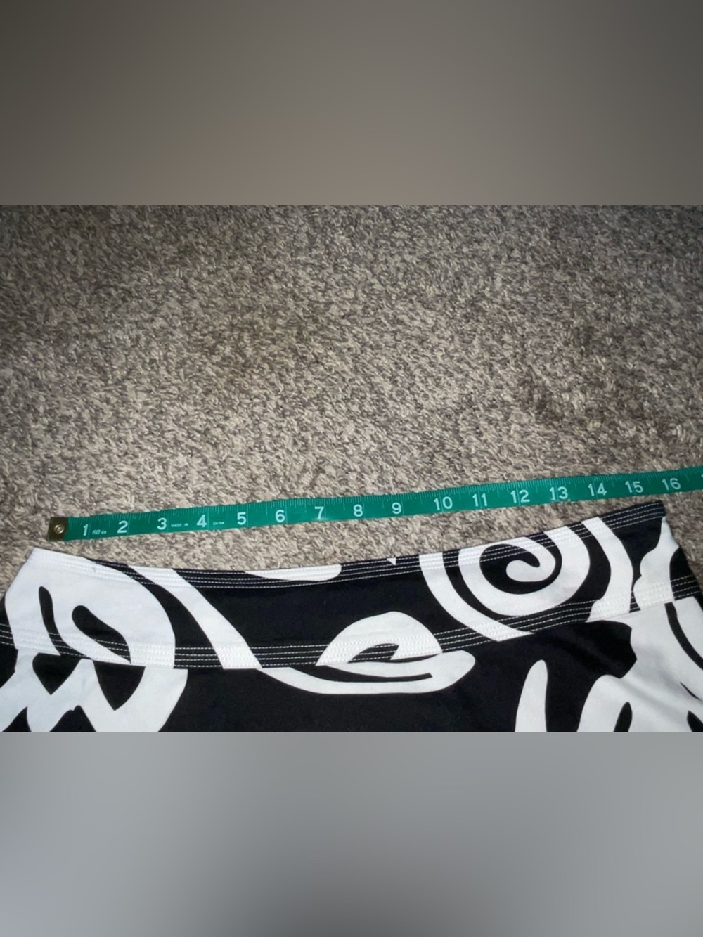 Allison Taylor Black and White Avant-Garde Graphic Circle Skirt size 8 - Picture 6 of 7
